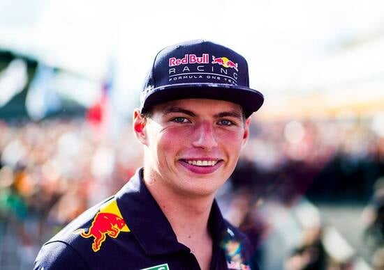 F1: Max Verstappen rinnova con Red Bull fino al 2020