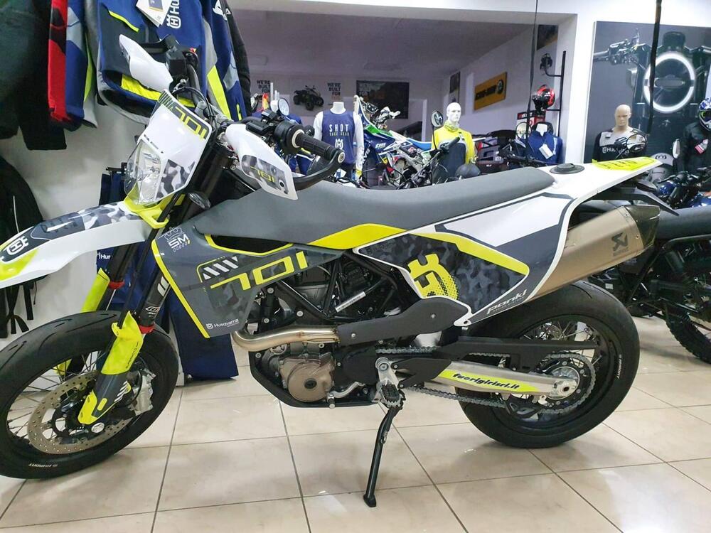 Vendo Husqvarna Supermoto Nuova A San Nicola La Strada