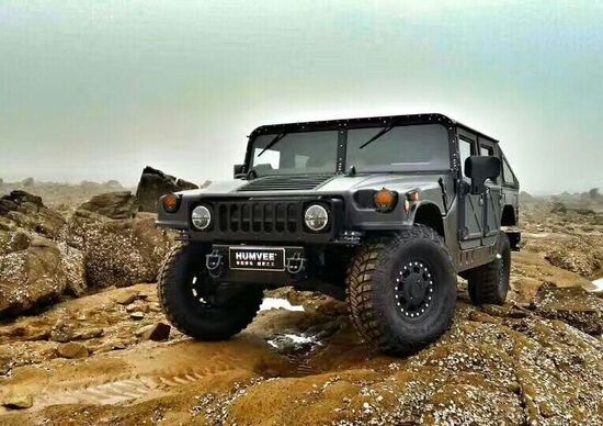 Humvee C-Series, il ritorno dell'Hummer H1 Humvee C-Series, il ritorno dell'Hummer H1