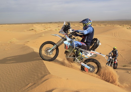 Storica impresa per Nicola Dutto: il pilota taglia il traguardo del Merzouga Rally Storica impresa per Nicola Dutto: il pilota taglia il traguardo del Merzouga Rally
