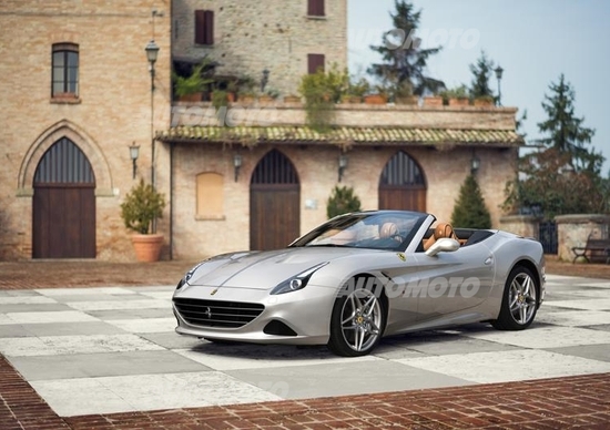 Ingrid Bergman e Jacqueline Kennedy ispirano una speciale Ferrari California T Ingrid Bergman e Jacqueline Kennedy ispirano una speciale Ferrari California T