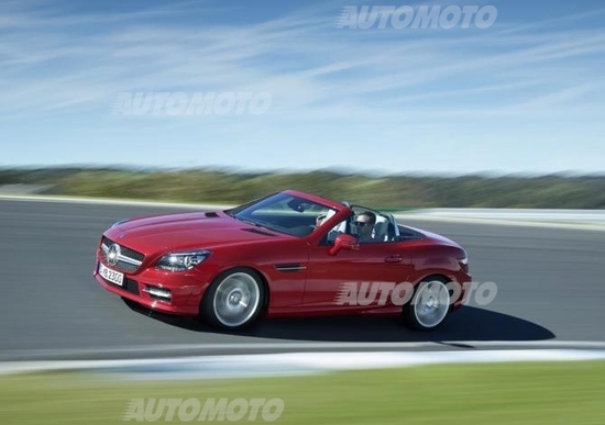 Mercedes SLK 2015, nuovi motori per la roadster della Stella Mercedes SLK 2015, nuovi motori per la roadster della Stella