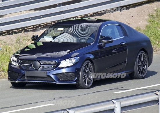 Mercedes Classe C Coupé: ultimi test per il muletto Mercedes Classe C Coupé: ultimi test per il muletto