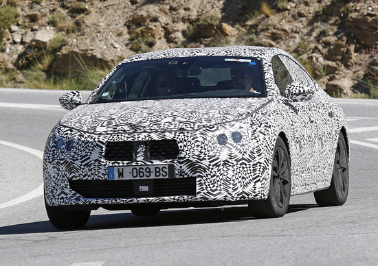 Peugeot 508, ammiraglia francese in fase di test Peugeot 508, ammiraglia francese in fase di test