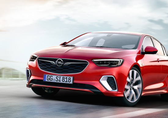 Opel Insignia GSi: 260 CV di puro divertimento Opel Insignia GSi: 260 CV di puro divertimento