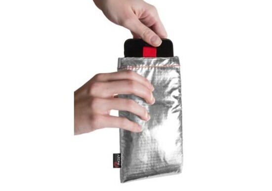 Phoozy, la cover spaziale per smartphone Phoozy, la cover spaziale per smartphone