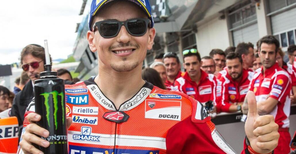 MotoGP. Lorenzo: Io stimolo per Dovi. Ma riuscirò a batterlo