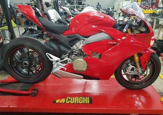 Ducati Panigale V4: ancora foto rubate Ducati Panigale V4: ancora foto rubate