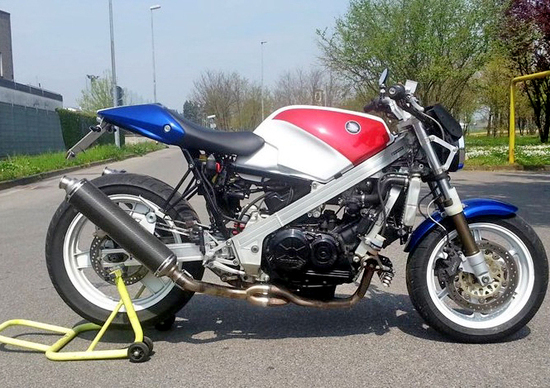 Le Strane di Moto.it: VFR 750F naked Le Strane di Moto.it: VFR 750F naked