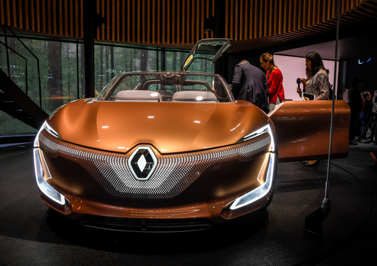 Renault Symbioz, nuovo concept al Salone di Francoforte 2017 Renault Symbioz, nuovo concept al Salone di Francoforte 2017