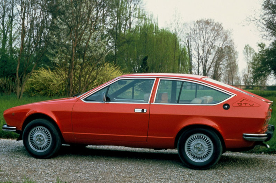 5-alfa-romeo-alfetta-gtv-1976-2.jpg