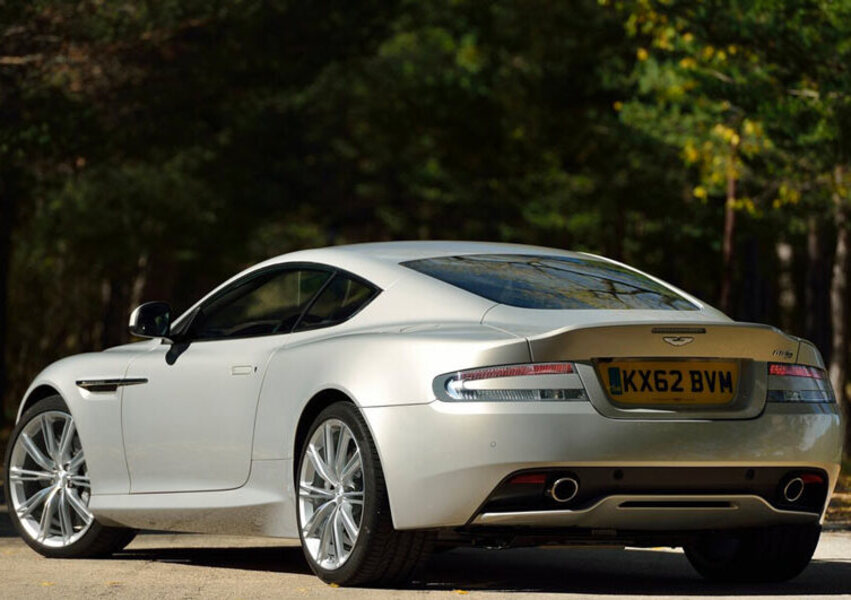 Aston Martin DB9 2ª serie DB9 GT Bond Edition Coupé (06