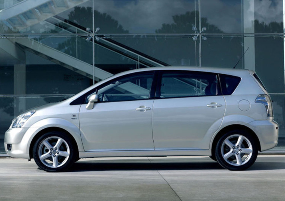 Toyota Corolla Verso 2.2 16V D-4D Dpf Sol (06/2007 - 12/2009): Prezzo E Scheda Tecnica - Automoto.it