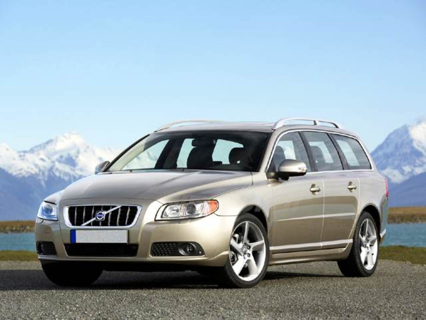 Volvo V70 D5 Summum (05/2010 - 04/2011): Prezzo E Scheda Tecnica - Automoto.it