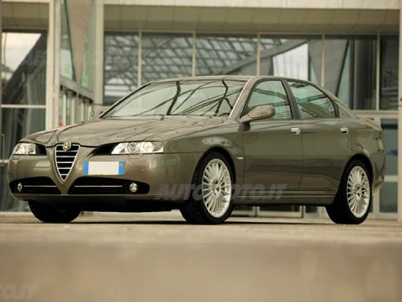 Alfa Romeo 166 2.4 Jtd M-Jet 20V Cat Luxury (05/2004 - 03/2006): Prezzo E Scheda Tecnica - Automoto.it