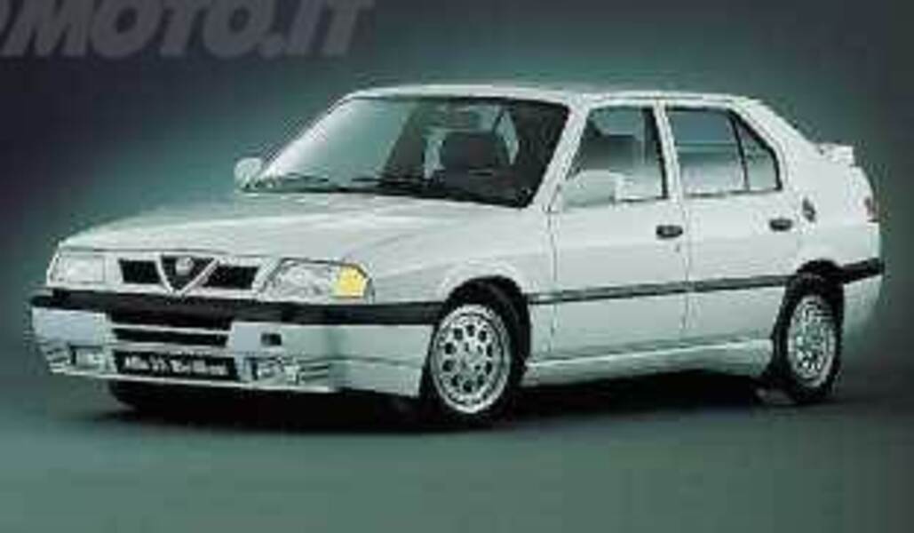 Alfa Romeo 33 1.7 IE 16V Quadrifoglio Verde (01/1990 12/1991) prezzo e scheda tecnica Alfa Romeo 33 1.7 IE 16V Quadrifoglio Verde (01/1990 12/1991) prezzo e scheda tecnica