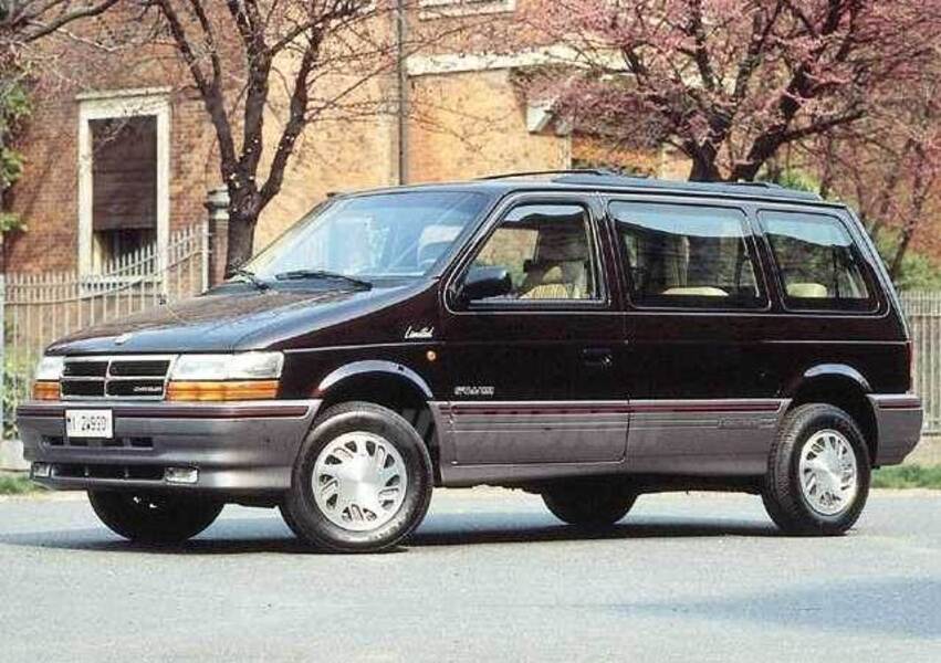 Chrysler Voyager 3.3 LE (05/1994 11/1995) prezzo e