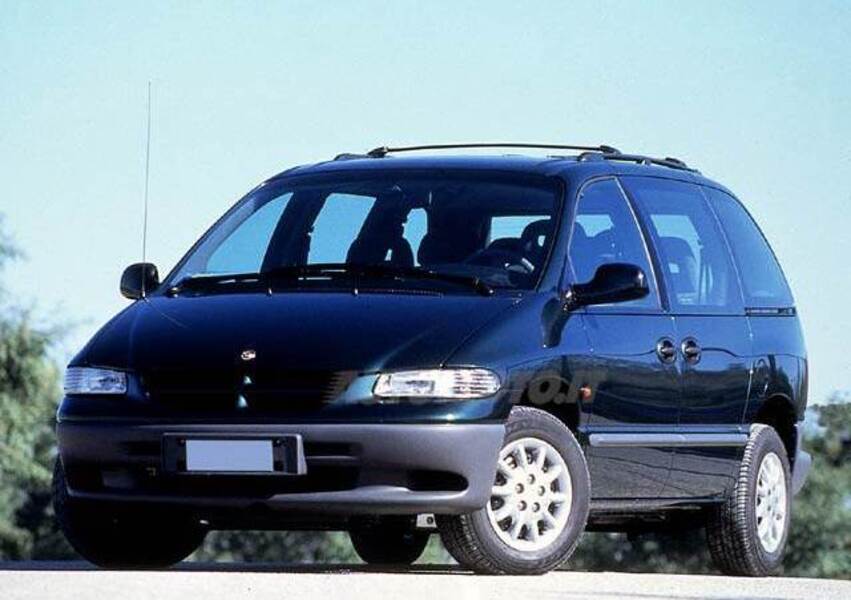 Chrysler Voyager 2.0 16V SE (10/1999 03/2001) prezzo e