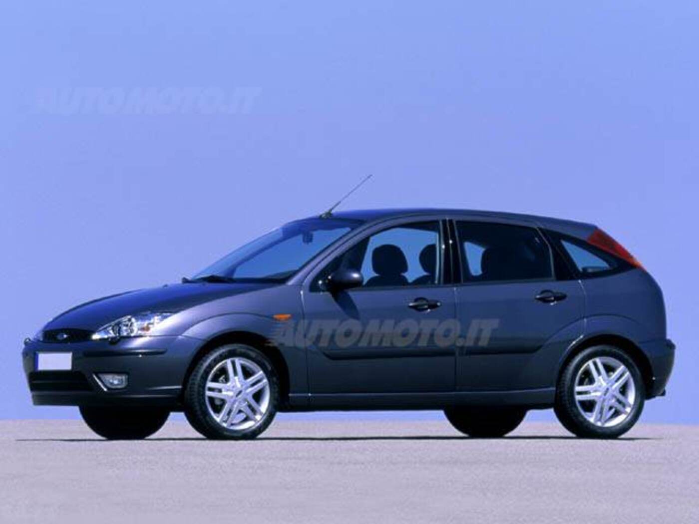 Ford Focus 1.6I 16V Cat 5P. Ambiente (10/2001 - 09/2003): Prezzo E Scheda Tecnica - Automoto.it