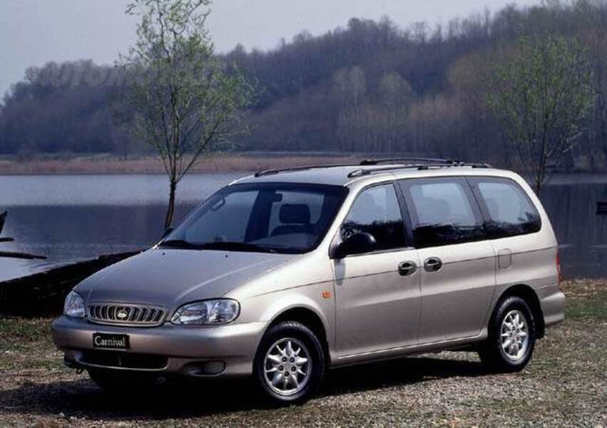 Kia carnival v6