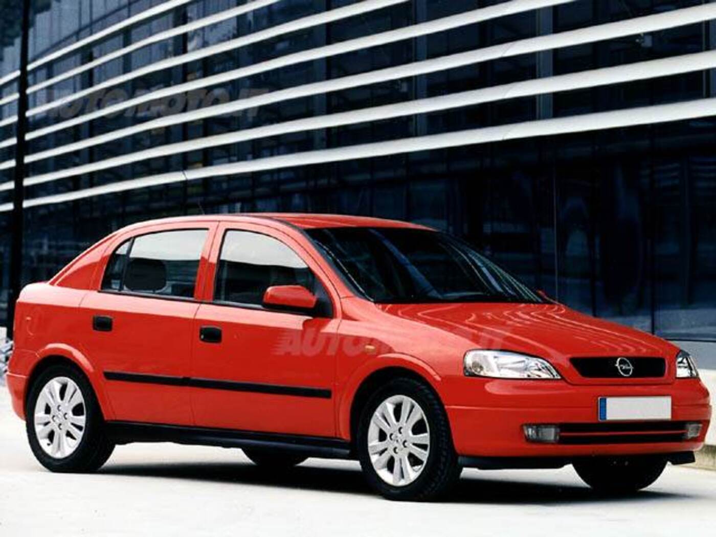 Opel Astra 1.6I 16V Cat 5 Porte Elegance (08/2001 - 03/2003): Prezzo E Scheda Tecnica - Automoto.it