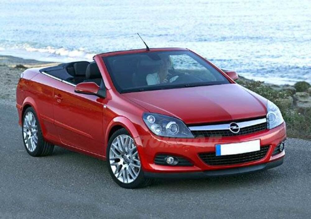 Opel Astra Cabrio Twintop 1.6 16V Vvt Enjoy (02/2007 - 01/2010): Prezzo E Scheda Tecnica - Automoto.it