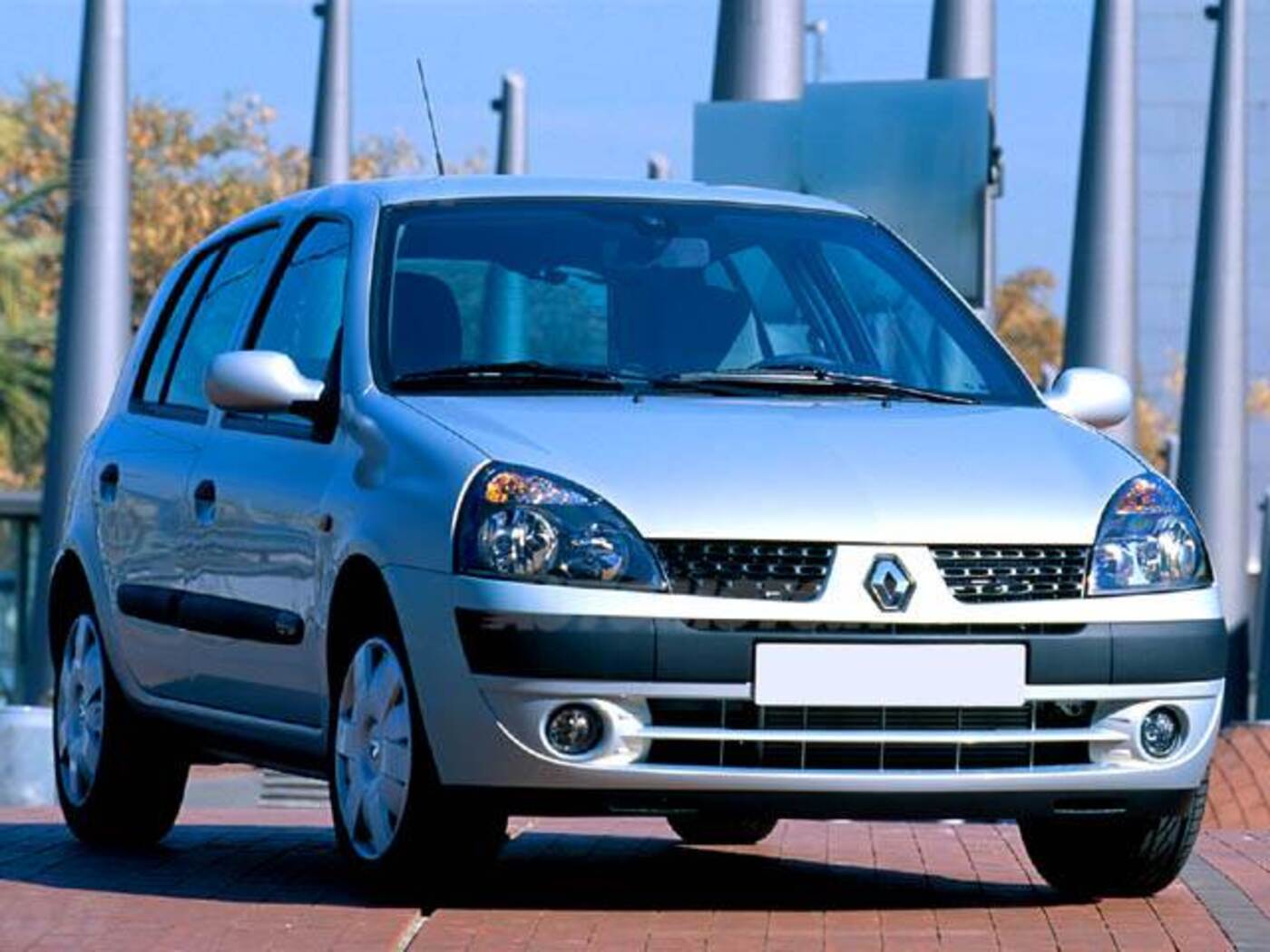 Renault Clio 1.2 16V Cat 5 Porte Privilège (05/2001 - 12/2003): Prezzo E Scheda Tecnica - Automoto.it