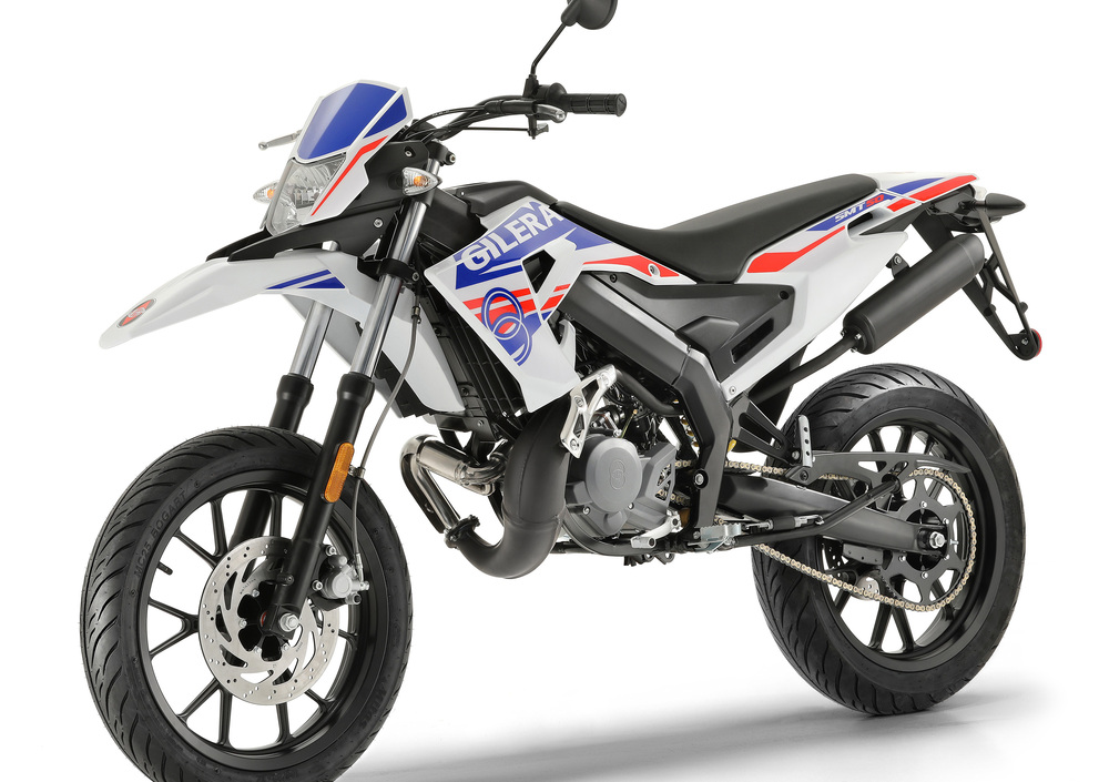 Gilera SMT 50 (2018), prezzo e scheda tecnica - Moto.it