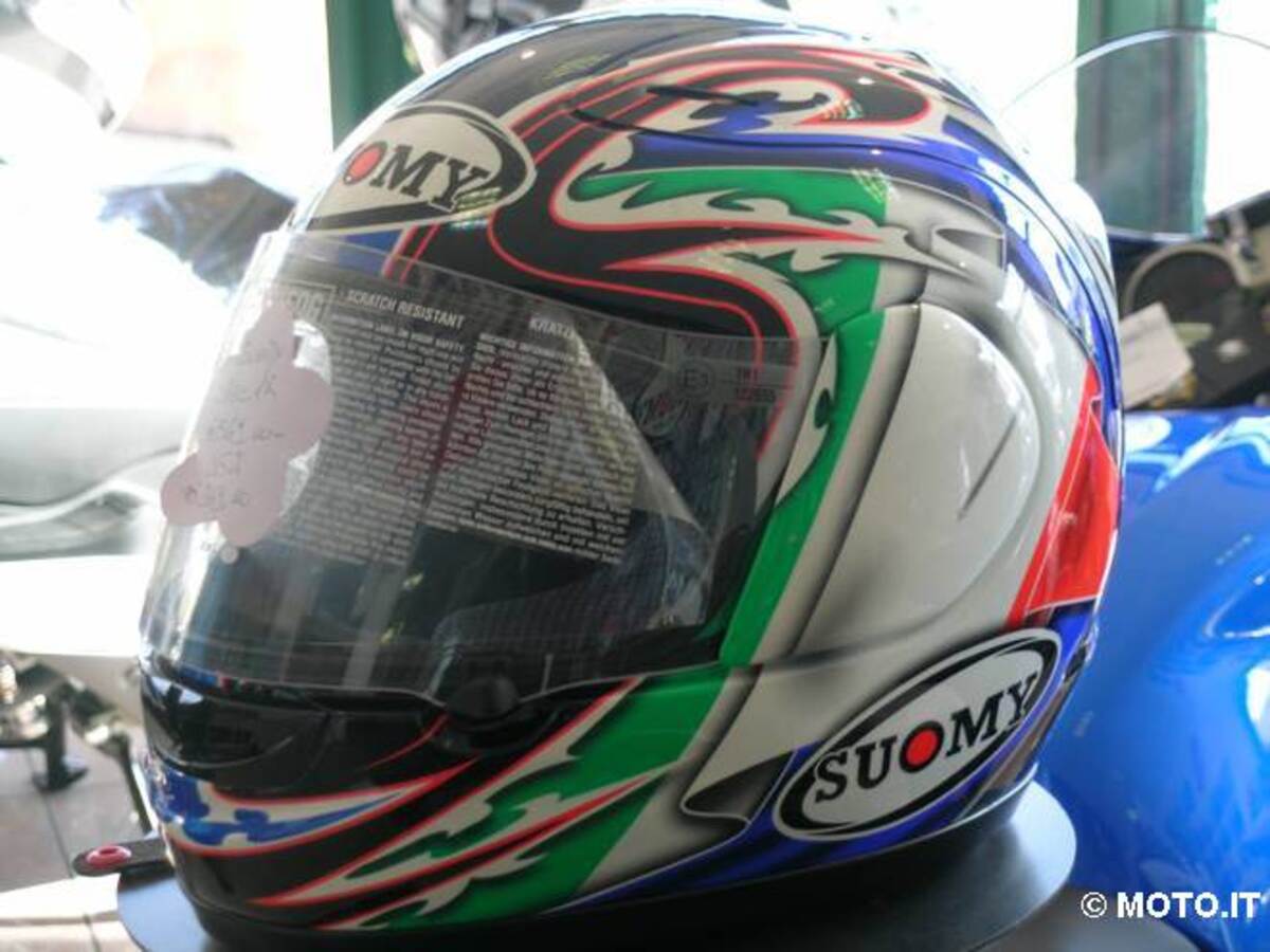 Vendo CASCO Suomy SPEC 1R TAMADA FLAG a Collesalvetti (codice 6127281) -  Moto.it