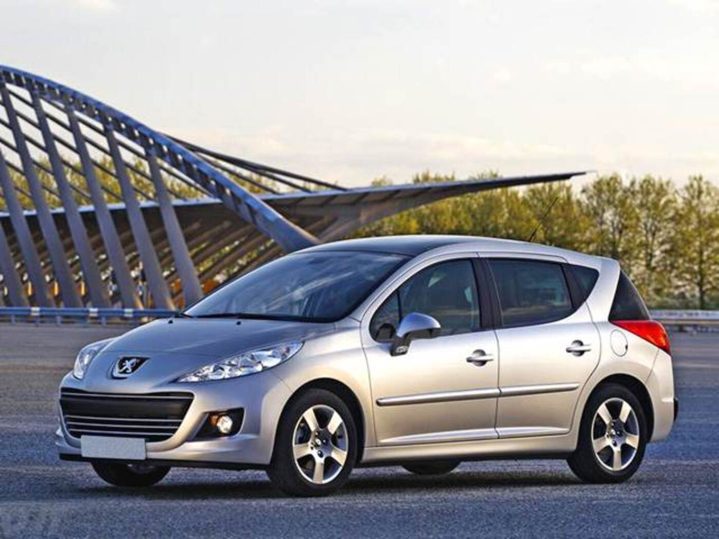 Peugeot 207 Sw 8V 75Cv Energie Eco Gpl (09/2011 - 10/2013): Prezzo E Scheda Tecnica - Automoto.it