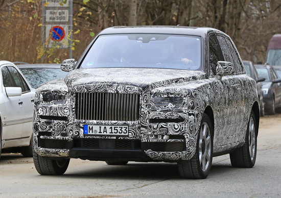 Rolls Royce Cullinan sempre più vicino il nuovo SUV Rolls Royce Cullinan sempre più vicino il nuovo SUV