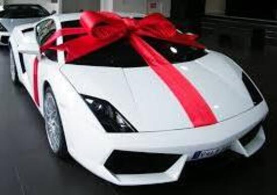 Natale, quali sono le auto più desiderate come regali? 