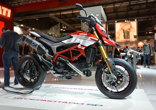 EICMA 2015: Ducati Hypermotard e Hyperstrada 939 EICMA 2015: Ducati Hypermotard e Hyperstrada 939
