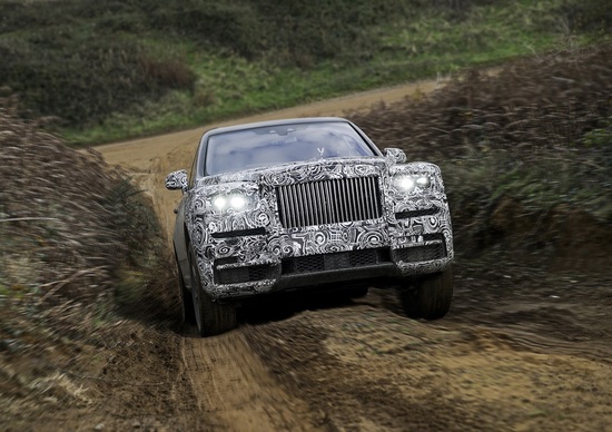 Rolls-Royce: è ufficiale, il SUV si chiama Cullinan Rolls-Royce: è ufficiale, il SUV si chiama Cullinan
