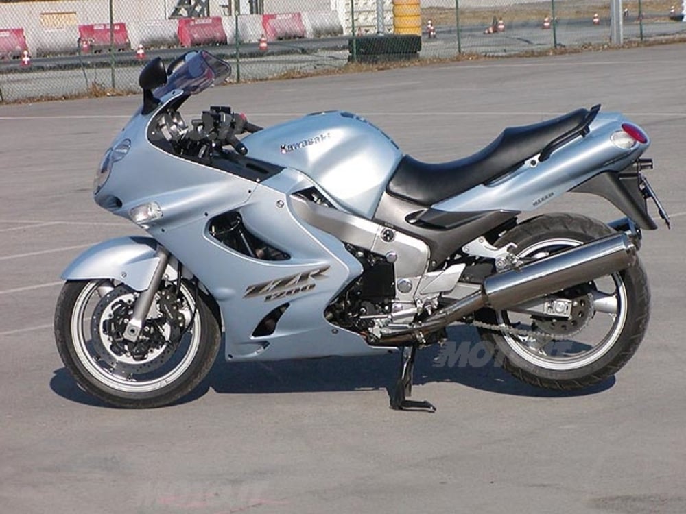 Кавасаки zx1200