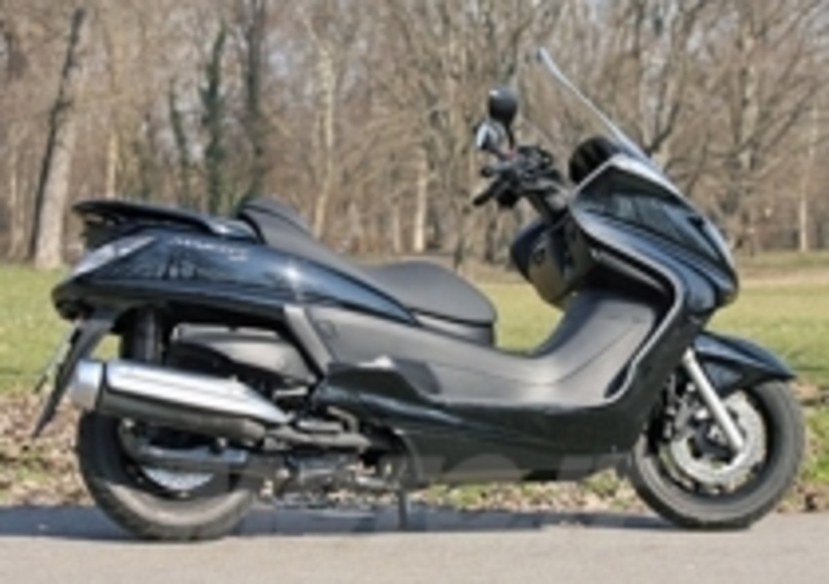 Prova YAMAHA Majesty 400 Prove Moto.it