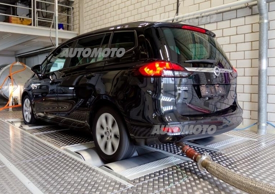 NOx: Opel come Volkswagen, accusa Deutsche Umwelthilfe. Ma Russelsheim smentisce NOx: Opel come Volkswagen, accusa Deutsche Umwelthilfe. Ma Russelsheim smentisce