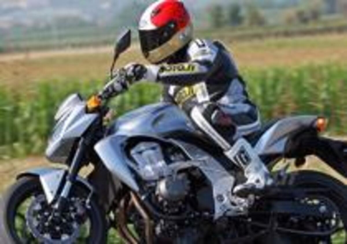 Prova KAWASAKI Z 750 - Prove - Moto.it
