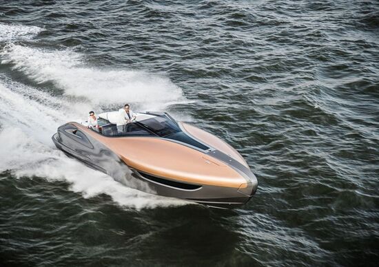Lexus, in arrivo lo yacht di lusso Lexus, in arrivo lo yacht di lusso