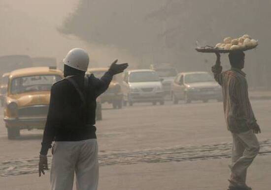 Nuova Delhi: stop per tre mesi alle vendite dei Diesel oltre 2.000 cc Nuova Delhi: stop per tre mesi alle vendite dei Diesel oltre 2.000 cc