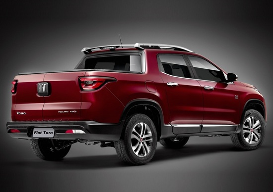 Fiat Toro: svelato il posteriore del nuovo pick up Fiat Toro: svelato il posteriore del nuovo pick up