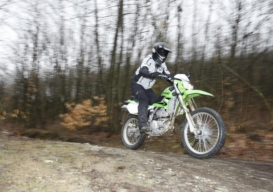 KAWASAKI KLX 250 KAWASAKI KLX 250