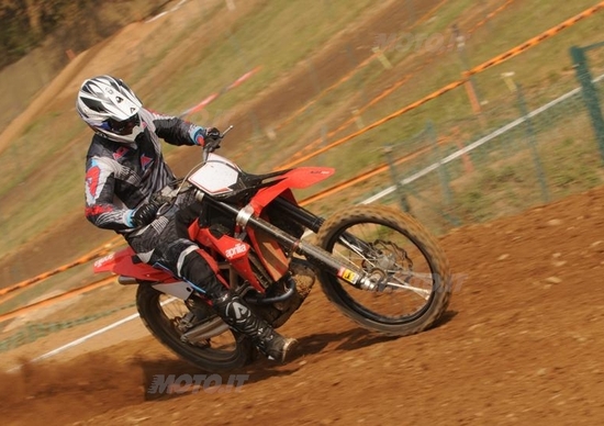 APRILIA MXV 450 APRILIA MXV 450