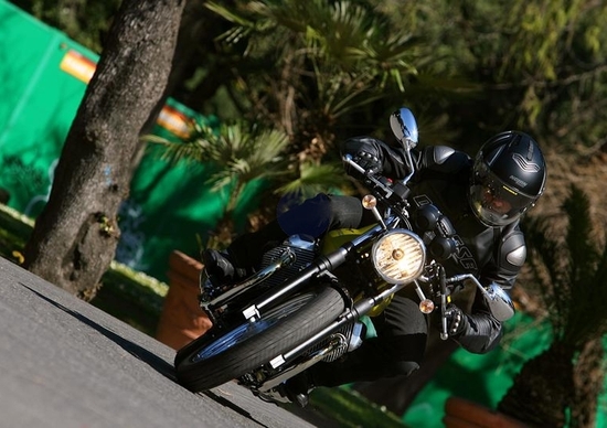 MOTO GUZZI V7 Cafè Classic MOTO GUZZI V7 Cafè Classic