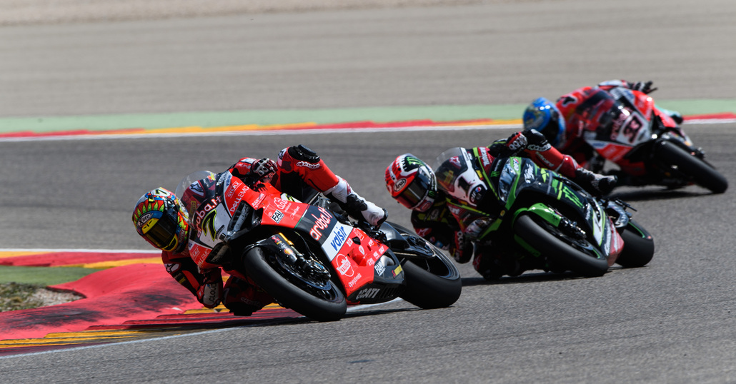 SBK 2018. Davies vince Gara-2 al Motorland Aragón