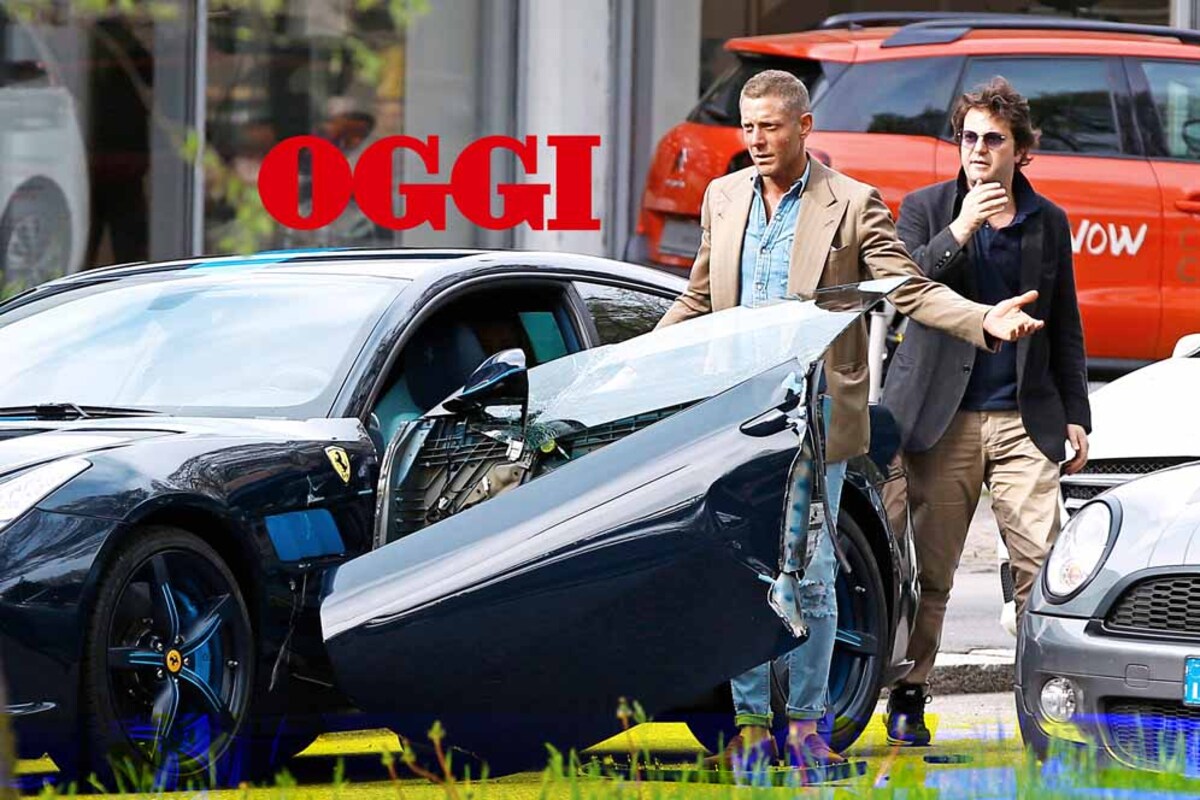 Lapo Elkann, incidente a Milano con la GTC4 Azzurra - News - Automoto.it