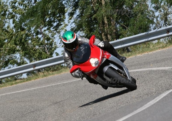 MV AGUSTA F4 1078 RR 312 MV AGUSTA F4 1078 RR 312