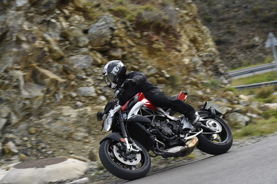 Portatarga Per MV Agusta Brutale 800 2016-2021 - Regolabile, Pieghevole, Design Eliminaparafango, Installazione Non Distruttiva