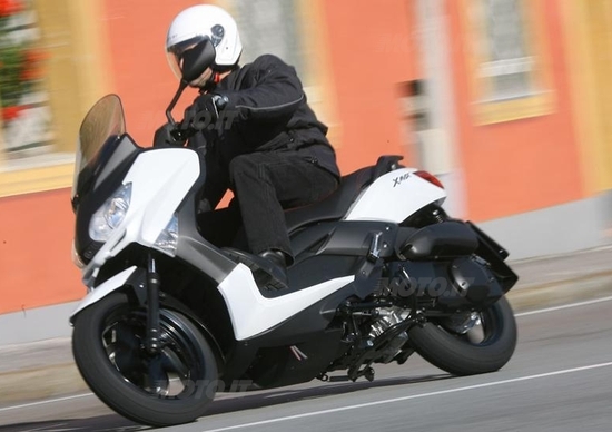 YAMAHA X-Max 250 YAMAHA X-Max 250