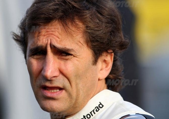 Alex Zanardi torna in pista con la moto Alex Zanardi torna in pista con la moto